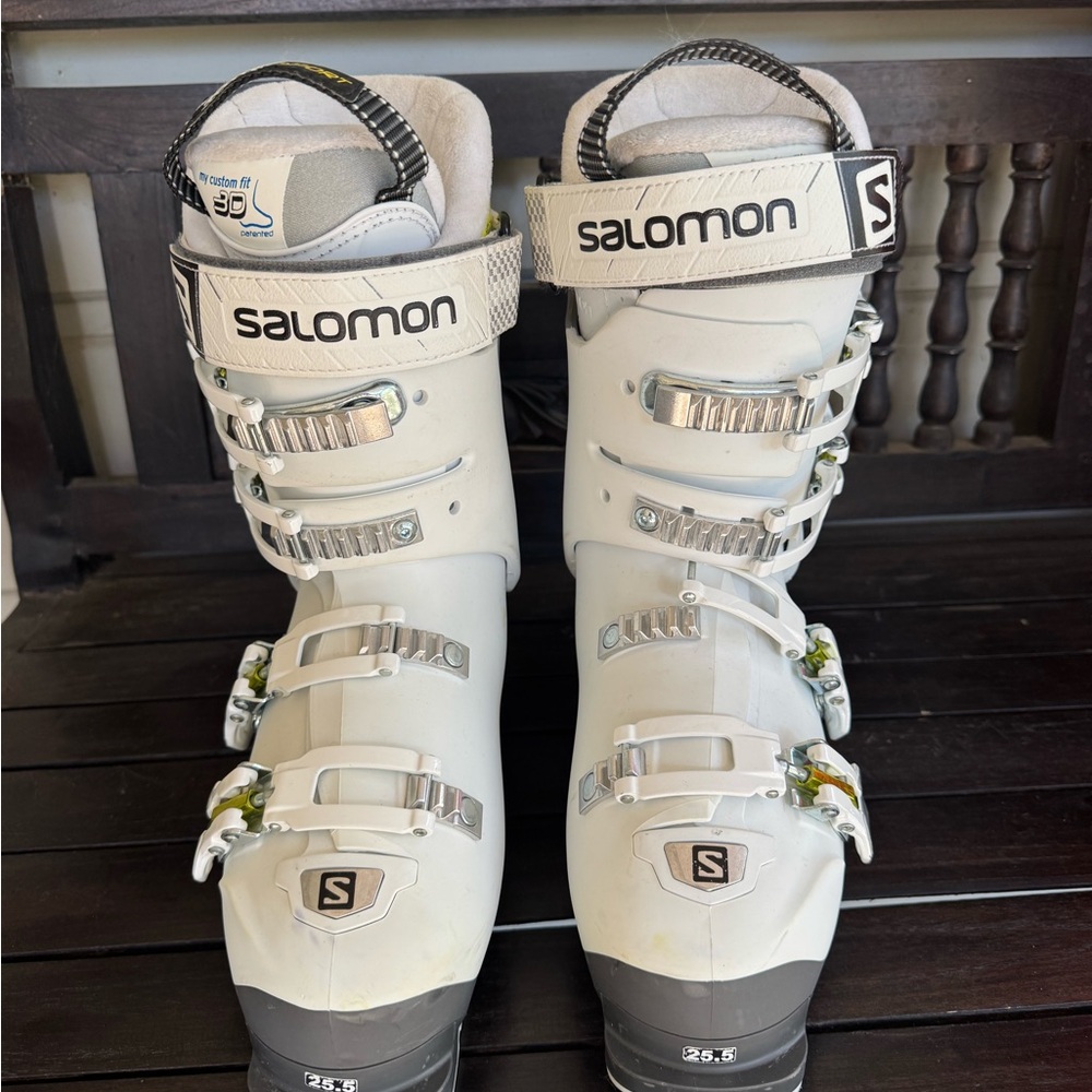 Salomon Off-White Ski Boots with Silver Accents